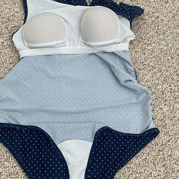 Maternity one piece swimsuit size small - Picture 4 of 4